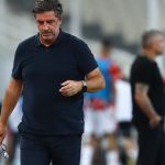 Φωτιά στη Βάλια Κάλντα: 24 Πυροσβέστες σε Επιχειρήσεις σε Δύσβατο Περιοχή