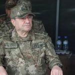 [S] Η Κίμπερλι Γκιλφόιλ ανανεώνει την εικόνα της ενόψει πρεσβείας στην Αθήνα