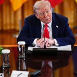 Wall Street σε αναμονή: Fed, Τραμπ και Ουκρανία κρατούν το ενδιαφέρον ψηλά