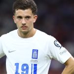 Μαίνεται η φωτιά στο Πετρωτό Φθιώτιδας με ισχυρές πυροσβεστικές δυνάμεις σε επιφυλακή