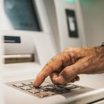 Ο Τραμπ απειλεί με στρατιωτική επέμβαση στο Σικάγο: «Θα καταλάβουν γιατί το Πεντάγωνο λέγεται υπουργείο Πολέμου»