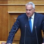 Πάρις Ρούπος: Προτιμώ να είμαι οτιδήποτε εκτός από Έλληνας αυτές τις μέρες