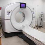 Η Τέιλορ Σουίφτ προσφέρει 100.000 δολάρια σε μικρή θαυμάστριά της με καρκίνο