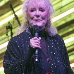 Συνελήφθη 49χρονος για παραμέληση εποπτείας ανηλίκου με φωτοβολίδες σε αγώνα στους Αμπελόκηπους