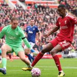 Σε τροχιά σύγκρουσης ΗΠΑ-Βενεζουέλας: Τραμπ εξετάζει χερσαία πλήγματα, Μαδούρο απαντά με γυμνάσια