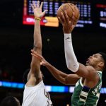 ΝΒΑ: Οι Καβαλίερς επικρατούν των Μπακς με 118-113 παρά την 40άρα του Γιάννη