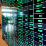 Η Σκάρλετ Γιόχανσον λάμπει με Prada στο Newport Beach Film Festival Honors