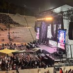 Προπονητής της Γκόου Αχέντ Ιγκλς άνοιξε ομπρέλα μέσα στο ΟΑΚΑ λόγω βροχής